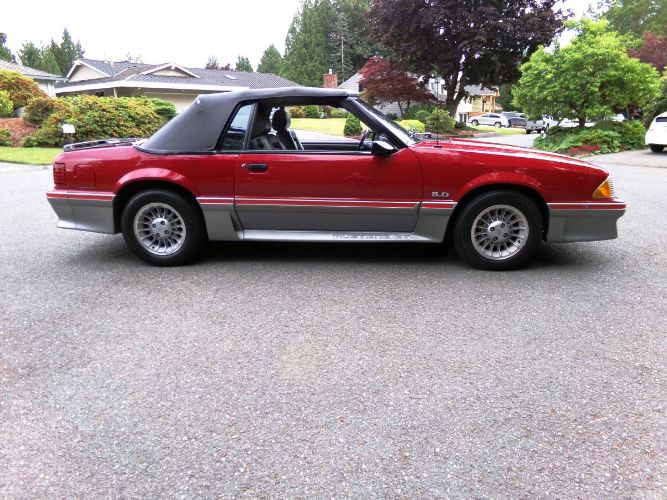Ford-Mustang-1987-Scarlet-Red-Gray-Leather-17