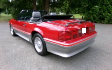Ford-Mustang-1987-Scarlet-Red-Gray-Leather-2