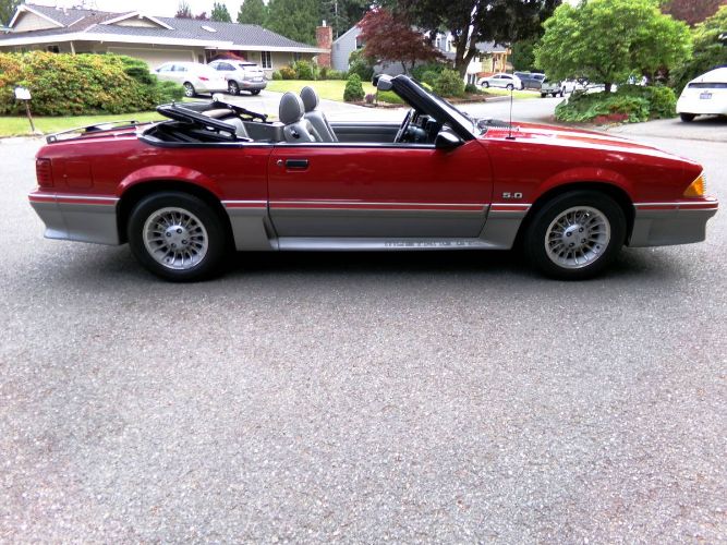 Ford-Mustang-1987-Scarlet-Red-Gray-Leather-5