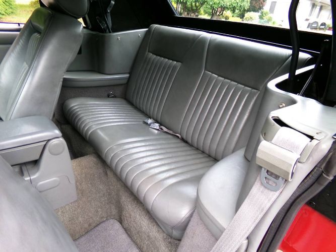 Ford-Mustang-1987-Scarlet-Red-Gray-Leather-9
