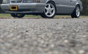 Ford-Mustang-1988-1