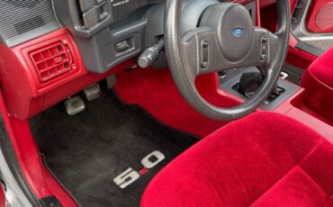 Ford-Mustang-1988-16
