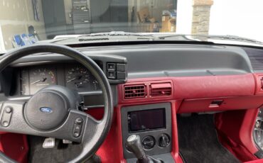 Ford-Mustang-1988-9