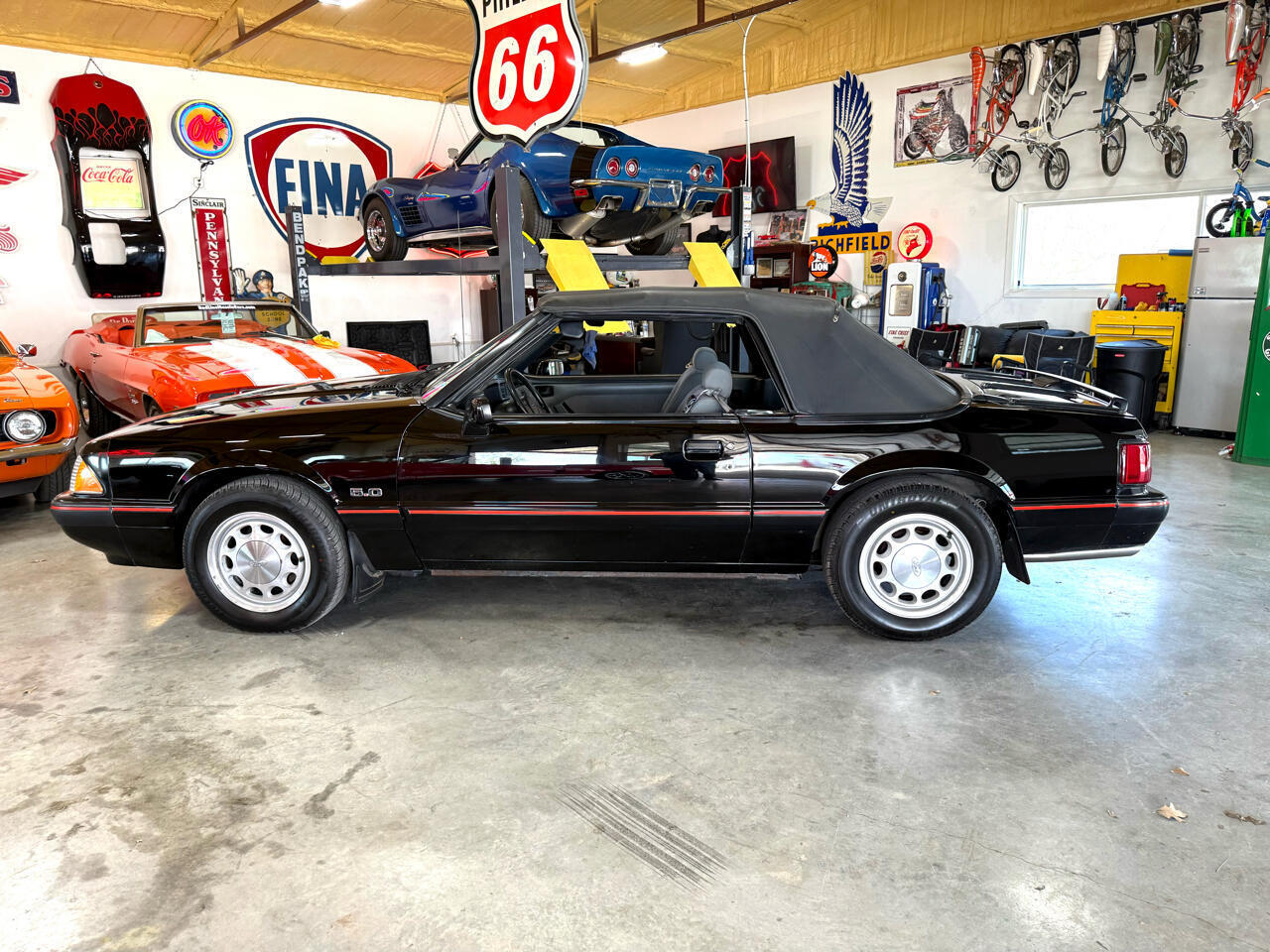 Ford-Mustang-1988-American-Muscle-Car-2
