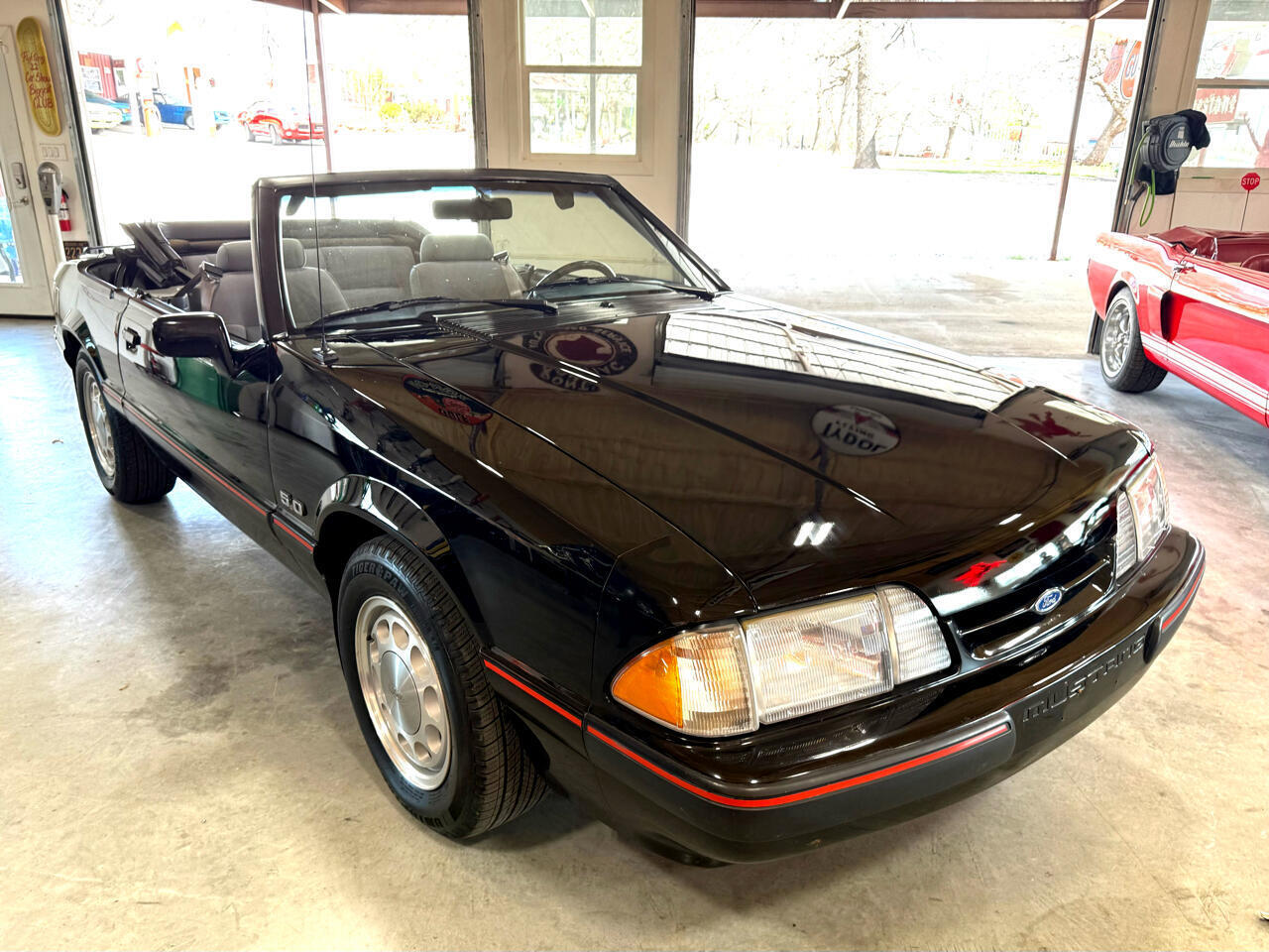 Ford-Mustang-1988-American-Muscle-Car-25