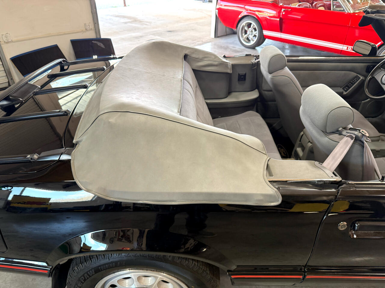 Ford-Mustang-1988-American-Muscle-Car-32