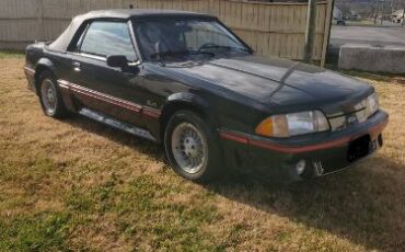 Ford-Mustang-1988-Black-Cherry-Red-1
