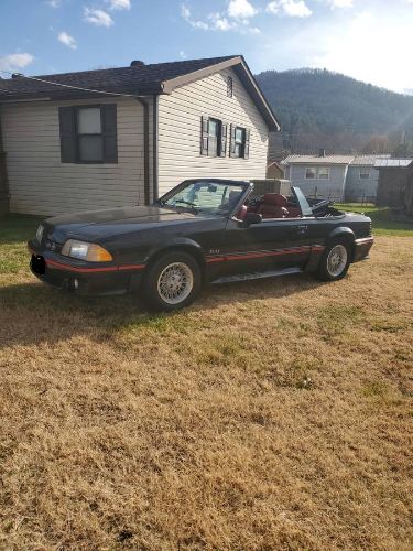 Ford-Mustang-1988-Black-Cherry-Red-4