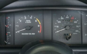 Ford-Mustang-1988-BlackMaroon-Gray-Cloth-14