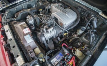 Ford-Mustang-1988-BlackMaroon-Gray-Cloth-16