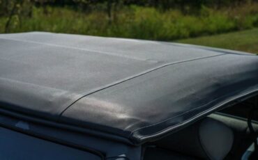 Ford-Mustang-1988-BlackMaroon-Gray-Cloth-23