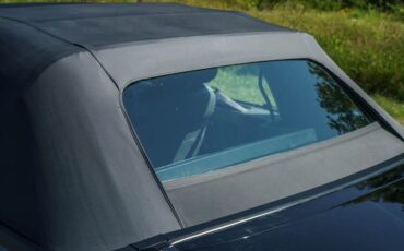 Ford-Mustang-1988-BlackMaroon-Gray-Cloth-25