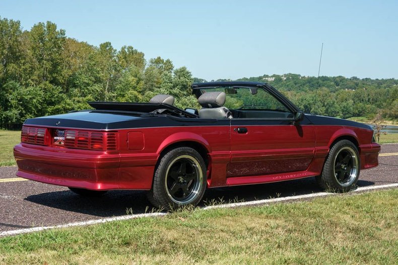 Ford-Mustang-1988-BlackMaroon-Gray-Cloth-33