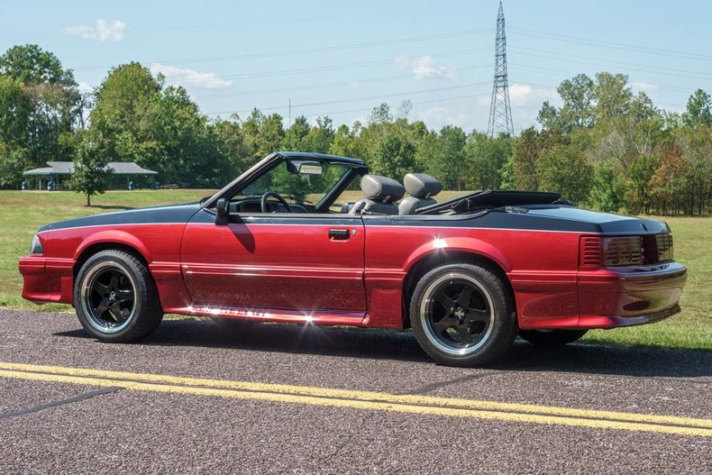 Ford-Mustang-1988-BlackMaroon-Gray-Cloth-36