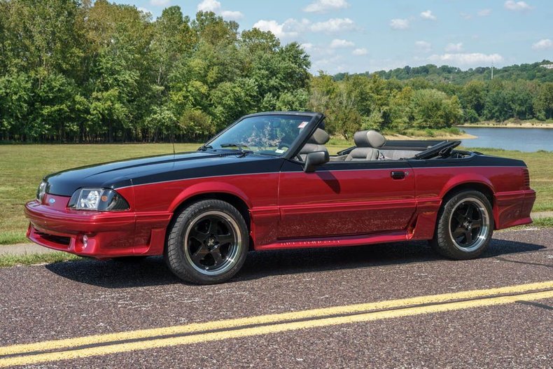 Ford-Mustang-1988-BlackMaroon-Gray-Cloth-37
