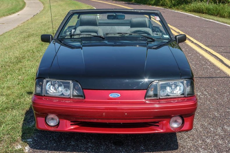 Ford-Mustang-1988-BlackMaroon-Gray-Cloth-39