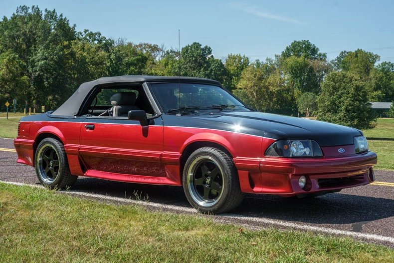 Ford-Mustang-1988-BlackMaroon-Gray-Cloth-43