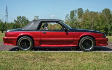 Ford-Mustang-1988-BlackMaroon-Gray-Cloth-44