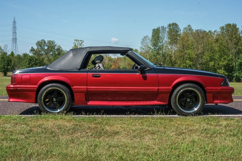 Ford-Mustang-1988-BlackMaroon-Gray-Cloth-44