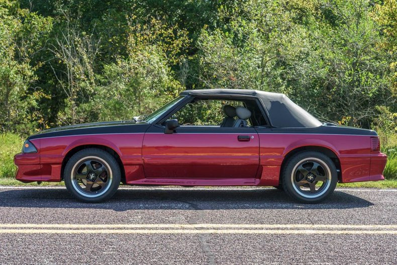Ford-Mustang-1988-BlackMaroon-Gray-Cloth-47