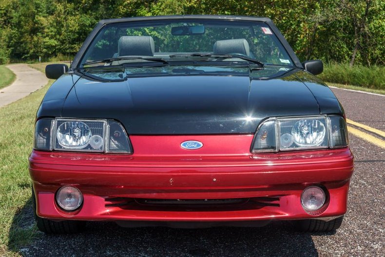 Ford-Mustang-1988-BlackMaroon-Gray-Cloth-6