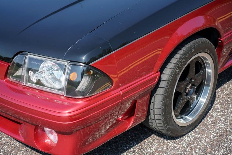 Ford-Mustang-1988-BlackMaroon-Gray-Cloth-9