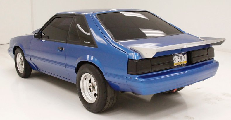 Ford-Mustang-1988-Medium-Blue-Metallic-Gray-2