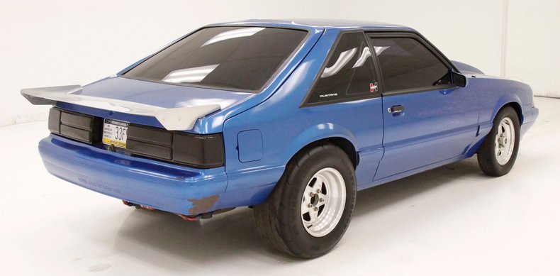 Ford-Mustang-1988-Medium-Blue-Metallic-Gray-3