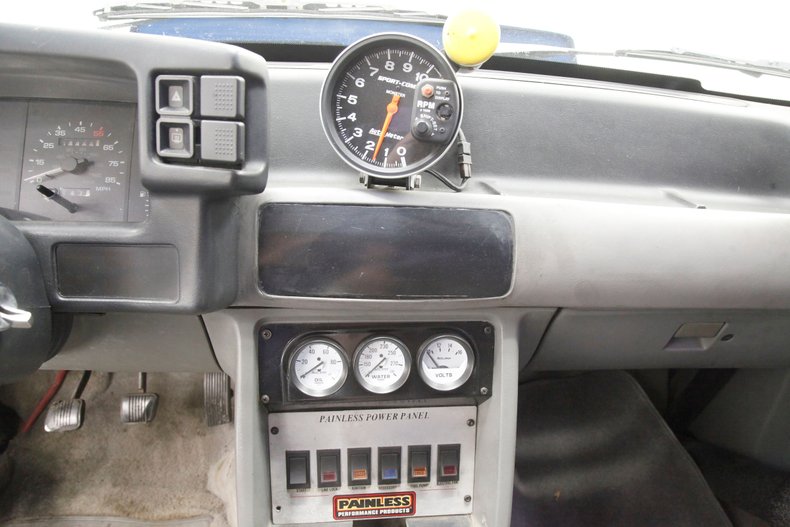 Ford-Mustang-1988-Medium-Blue-Metallic-Gray-38