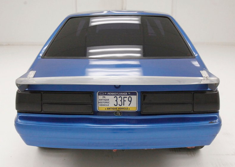 Ford-Mustang-1988-Medium-Blue-Metallic-Gray-4
