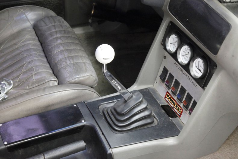 Ford-Mustang-1988-Medium-Blue-Metallic-Gray-43