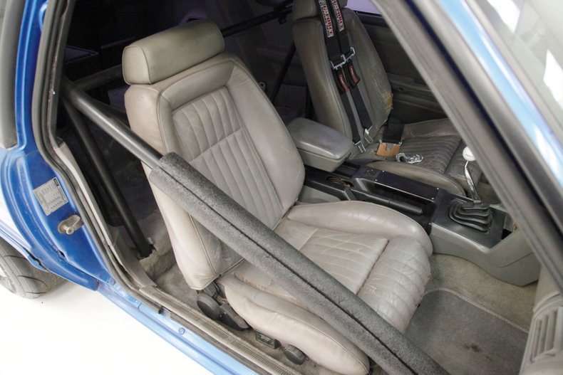 Ford-Mustang-1988-Medium-Blue-Metallic-Gray-46