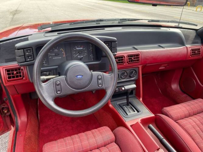 Ford-Mustang-1988-Red-Red-11