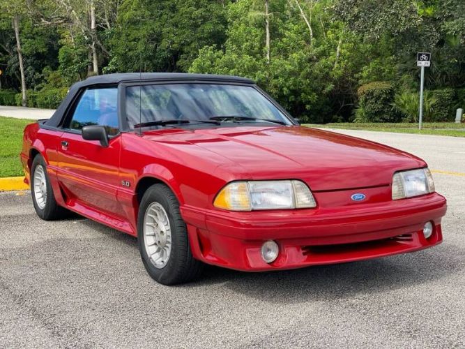 Ford-Mustang-1988-Red-Red-25