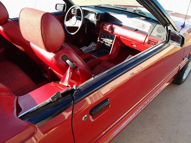 Ford-Mustang-1988-Scarlet-Red-Scarlet-Red-Cloth-1
