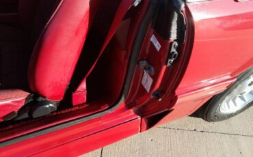 Ford-Mustang-1988-Scarlet-Red-Scarlet-Red-Cloth-11