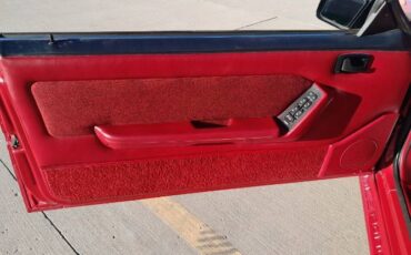 Ford-Mustang-1988-Scarlet-Red-Scarlet-Red-Cloth-13