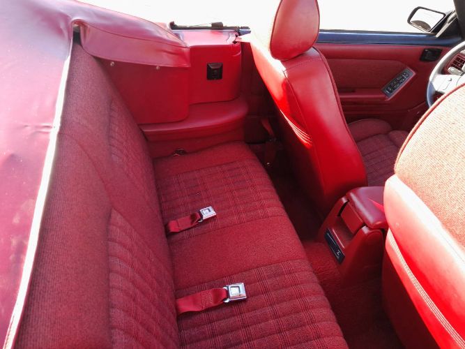 Ford-Mustang-1988-Scarlet-Red-Scarlet-Red-Cloth-18