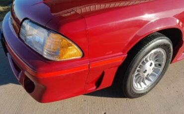 Ford-Mustang-1988-Scarlet-Red-Scarlet-Red-Cloth-3