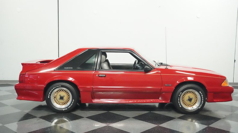 Ford-Mustang-1988-Scarlet-Red-Smoked-Gray-11