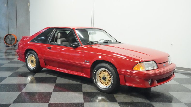 Ford-Mustang-1988-Scarlet-Red-Smoked-Gray-12