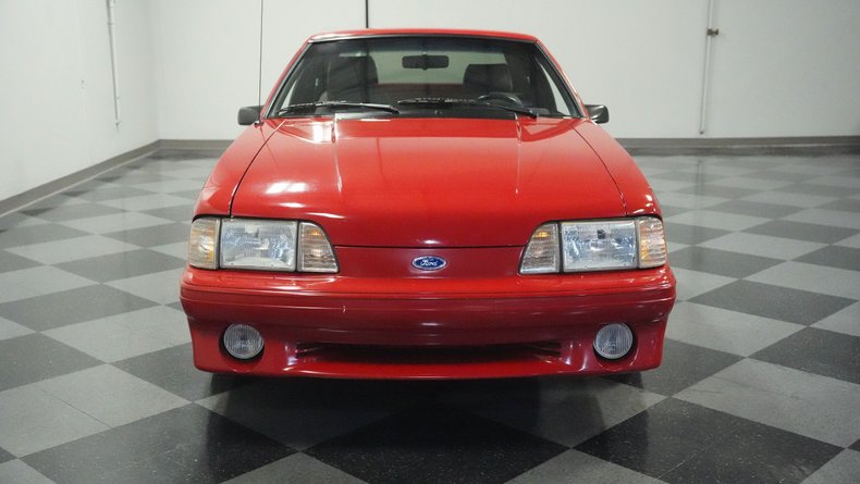 Ford-Mustang-1988-Scarlet-Red-Smoked-Gray-14