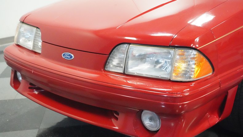 Ford-Mustang-1988-Scarlet-Red-Smoked-Gray-16