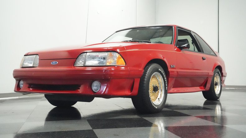 Ford-Mustang-1988-Scarlet-Red-Smoked-Gray-18