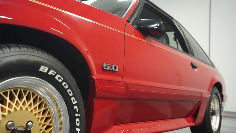 Ford-Mustang-1988-Scarlet-Red-Smoked-Gray-19