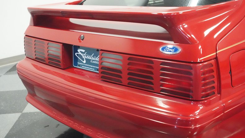 Ford-Mustang-1988-Scarlet-Red-Smoked-Gray-22