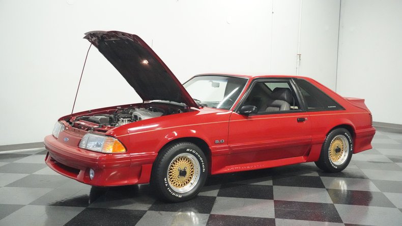 Ford-Mustang-1988-Scarlet-Red-Smoked-Gray-27