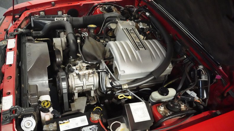 Ford-Mustang-1988-Scarlet-Red-Smoked-Gray-28