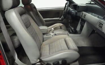 Ford-Mustang-1988-Scarlet-Red-Smoked-Gray-31