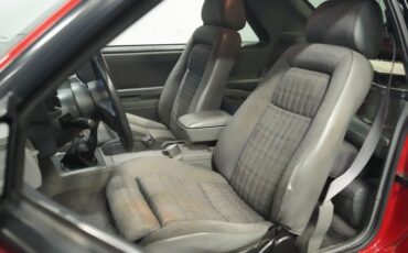 Ford-Mustang-1988-Scarlet-Red-Smoked-Gray-45